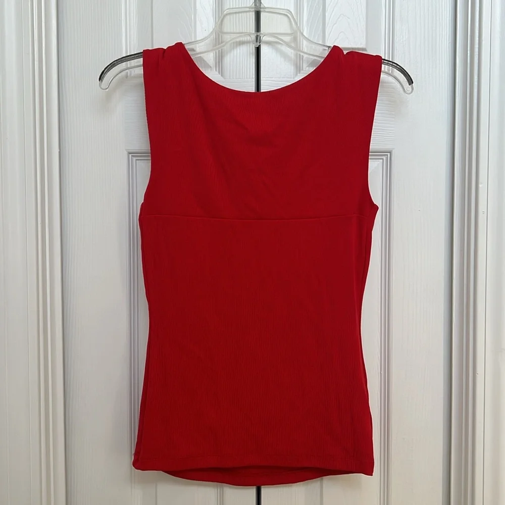 Cache Red Top - Picture 4 of 4